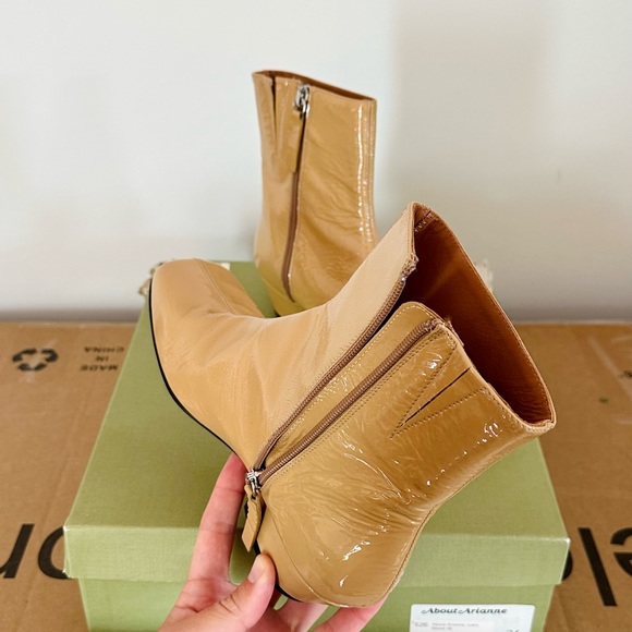 About Arianne Leather Boots - New - Picture 2 of 6